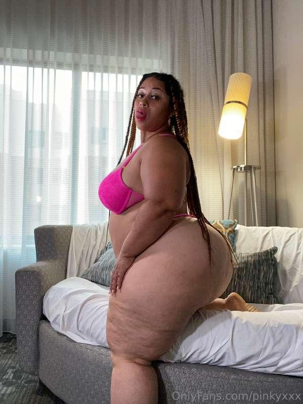 This view? It’s better in motion. 🍑💦