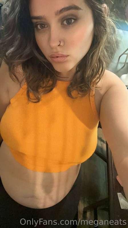 Thinking of doing a mukbang tonight, maybe wendys?