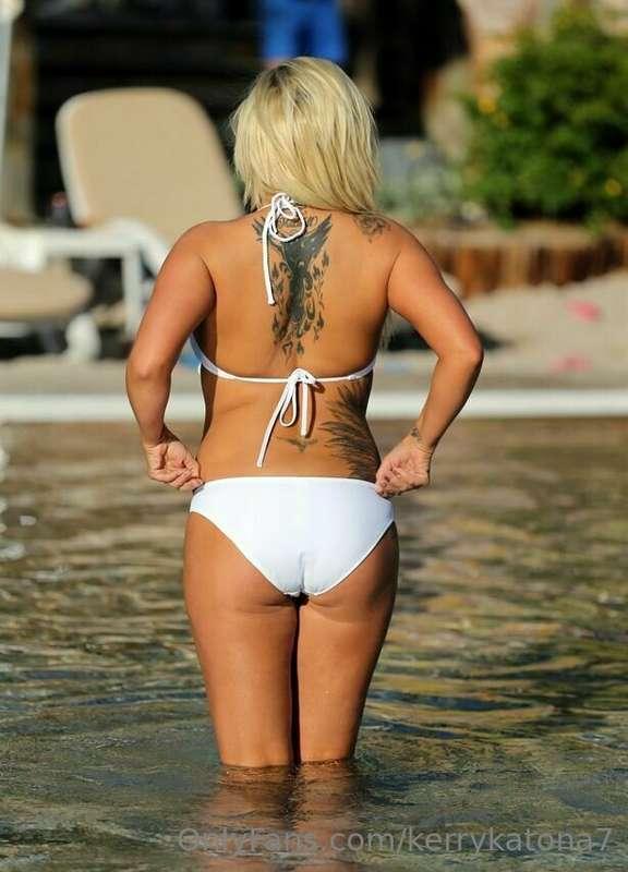 Hump day 🍑😈💦