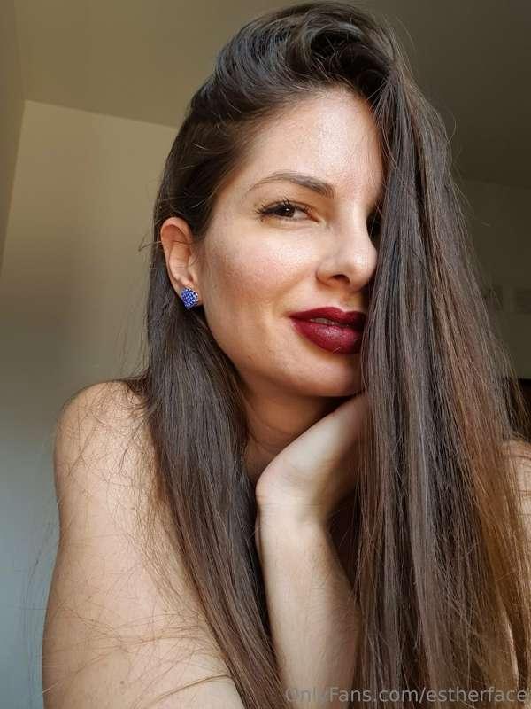 What do you think makes me smile the most?💕