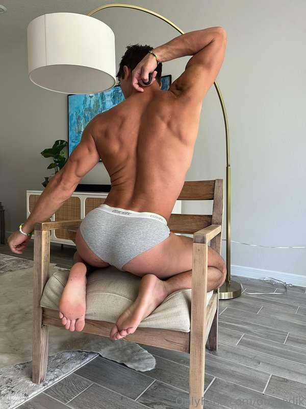Perfect position for you to slide your tongue in👅 and after ..