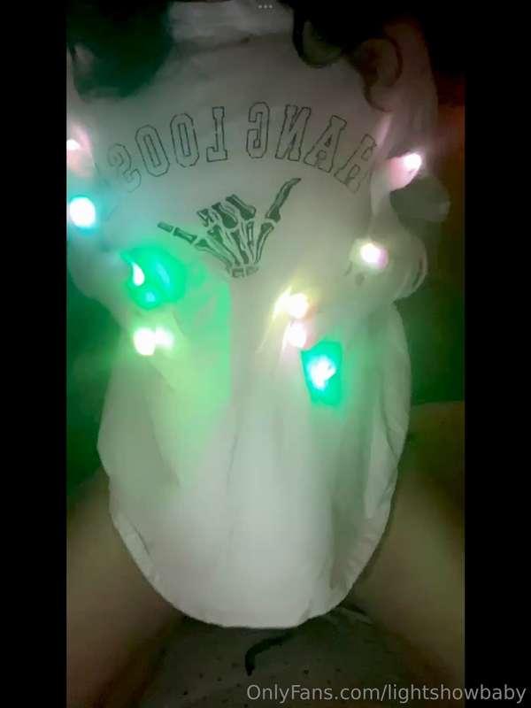 Do you like my lights?🥴