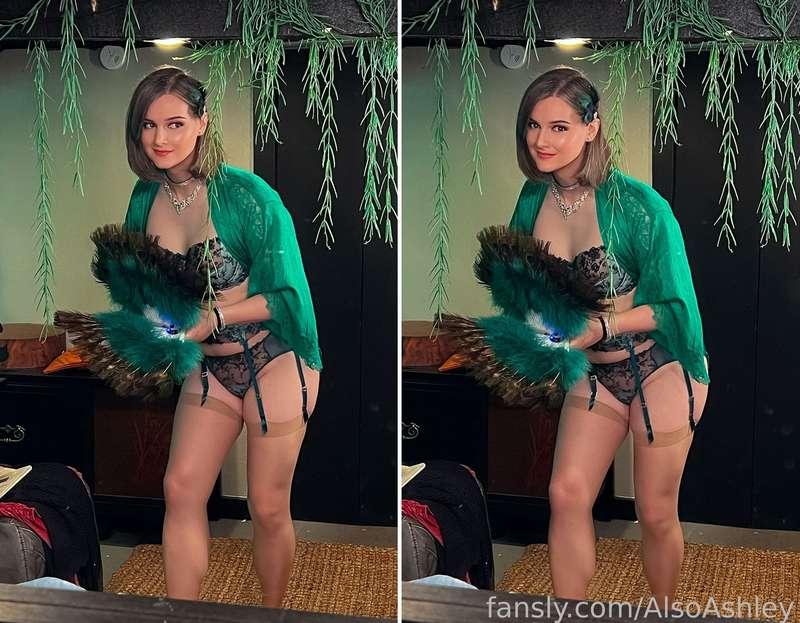 D'aww... All these years and I'm still nervous coming out to take my first pics during a set before I start getting into it... Kinda love that I triggered these with my remote walking out for the first couple pics of this set... Always start with the mirror pics first, then work out from there 😂

#trans #tgirl #trap #femboy #feminization #pinup #lingerie #sissy #ass #thicc #mtf #honeybirdette #girlnextdoor #cosplay #mommy #burlesque