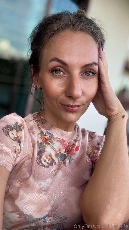 krisswife image #3