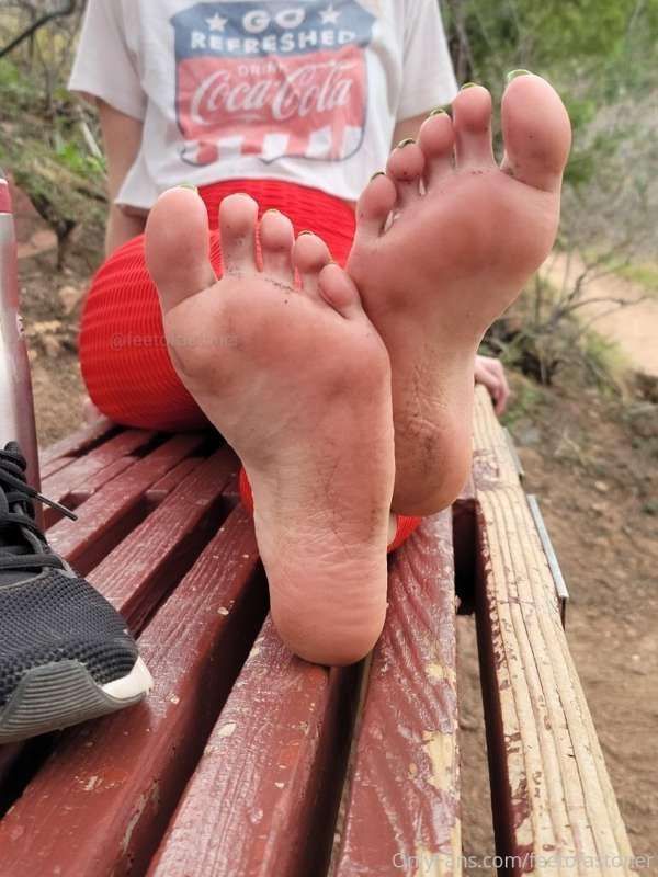 Dirty feet from hiking, wanna help me wash em off? 😉