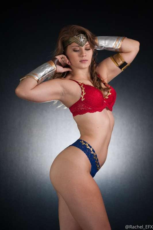 Wonder Woman 127 image FULL Lewd Set!

As with my previous S..