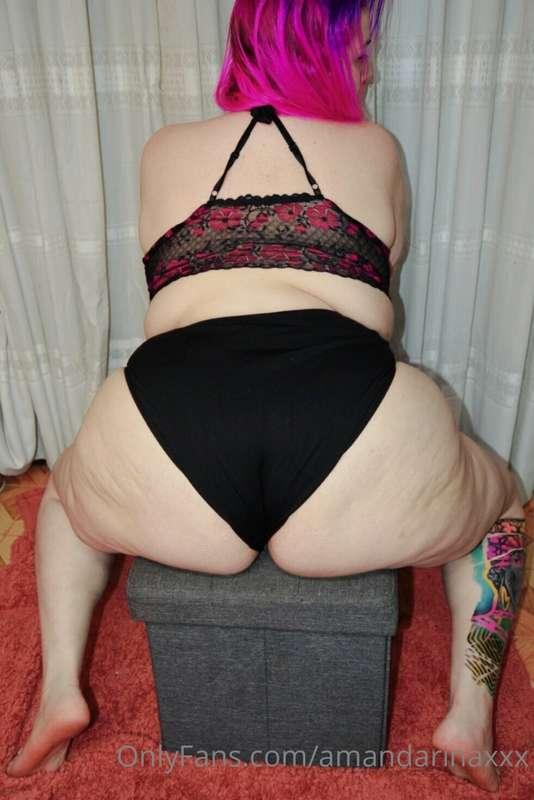 Let me sit on you 🍑💦