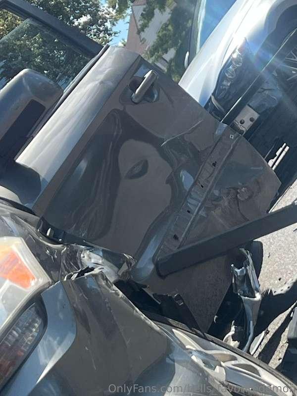 hells_favoritedemon image #3