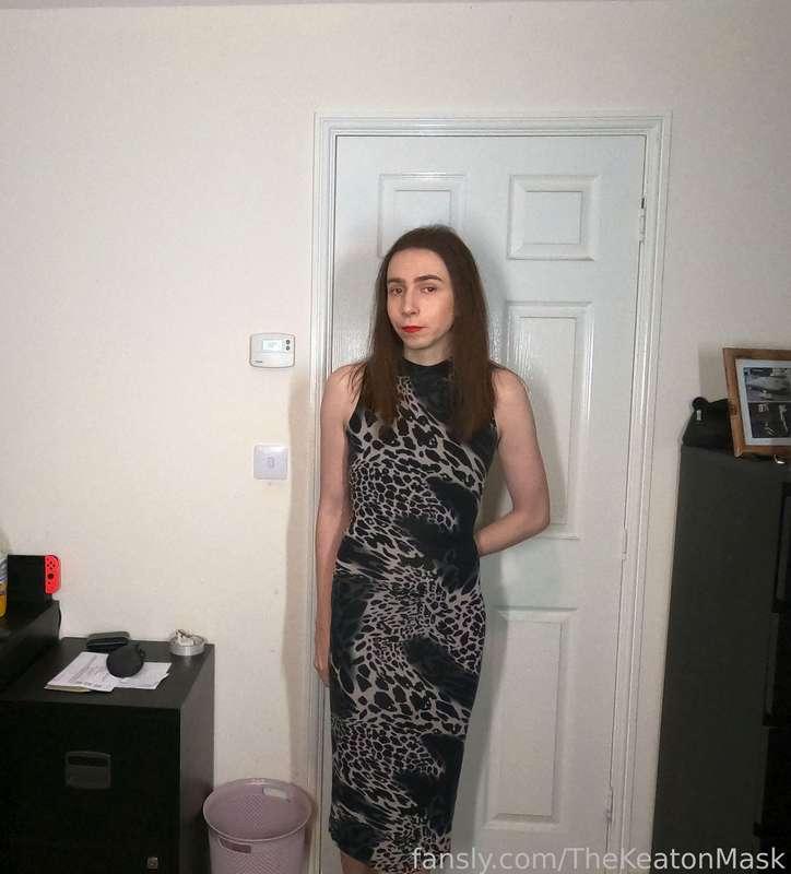 We're going out on a date and I'm wearing this. Where are we going? 😘

#trans #femboy #sissy #tgirl 
