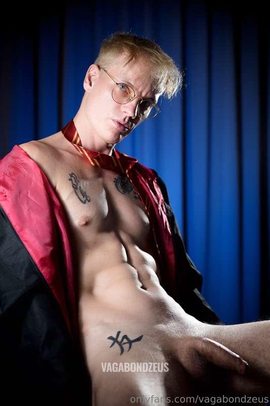 Say hi to Horny Potter, who wants to play with his magic wan..
