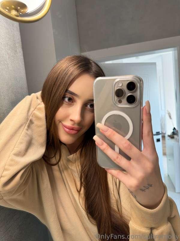 capturing the perfect moments 💌