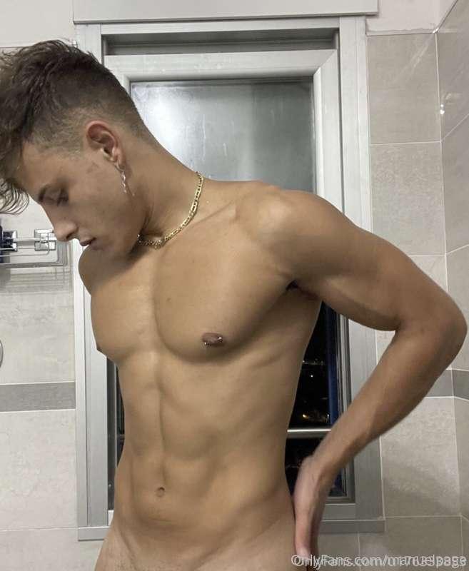 Yes I’m watching you meanwhile you suck my 🤫🤤🔥😜 check all my..
