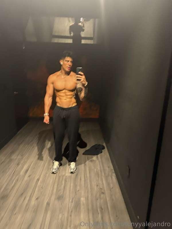 Let me flex for you