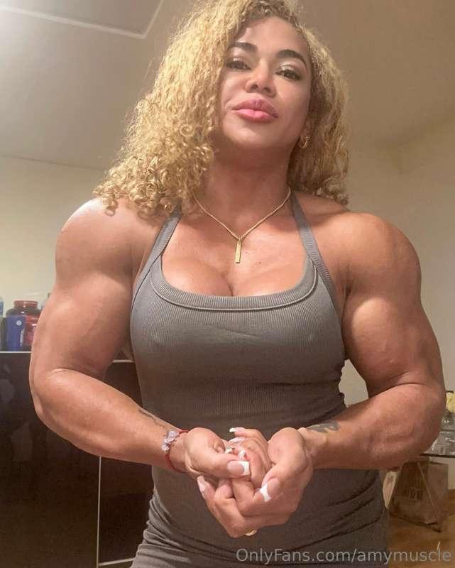 Getting bigger everyday 💪🏻