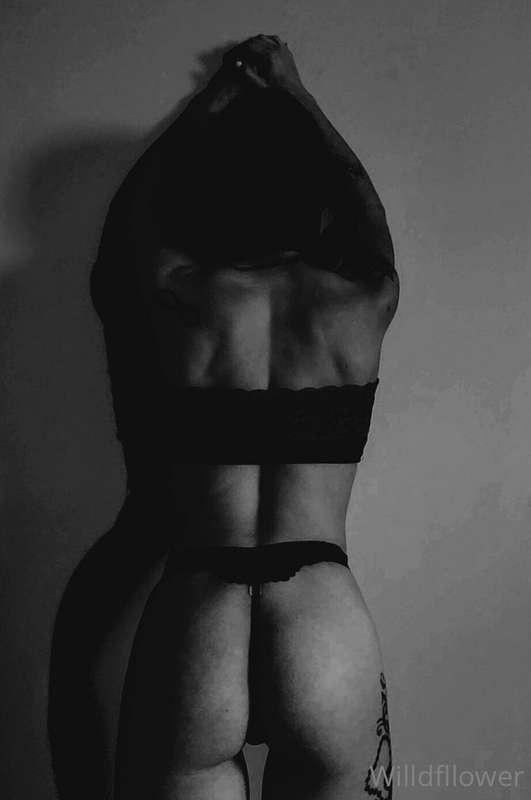 🖤 Happy Saturday, babes 🖤