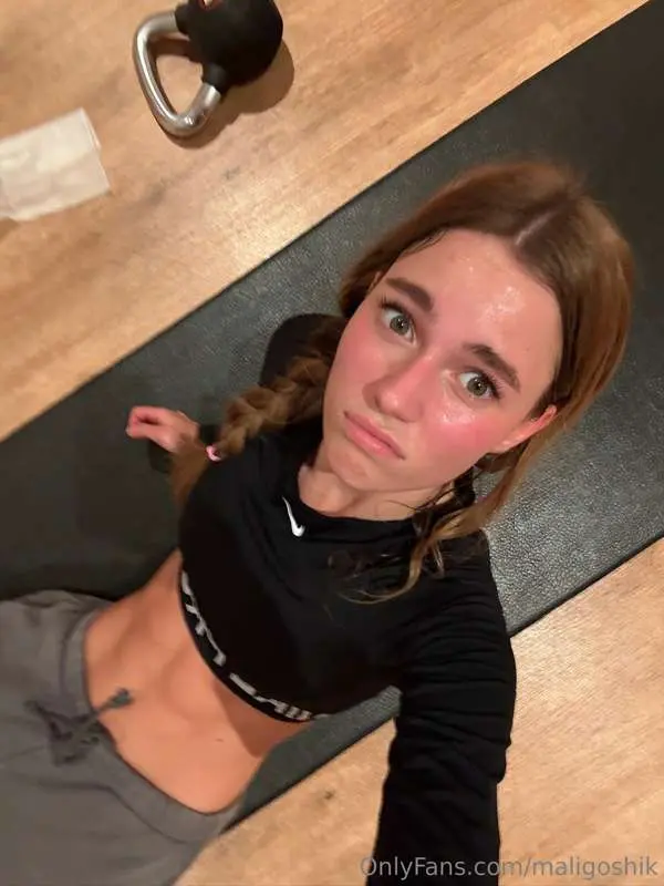 what this abs is worth... 🥵