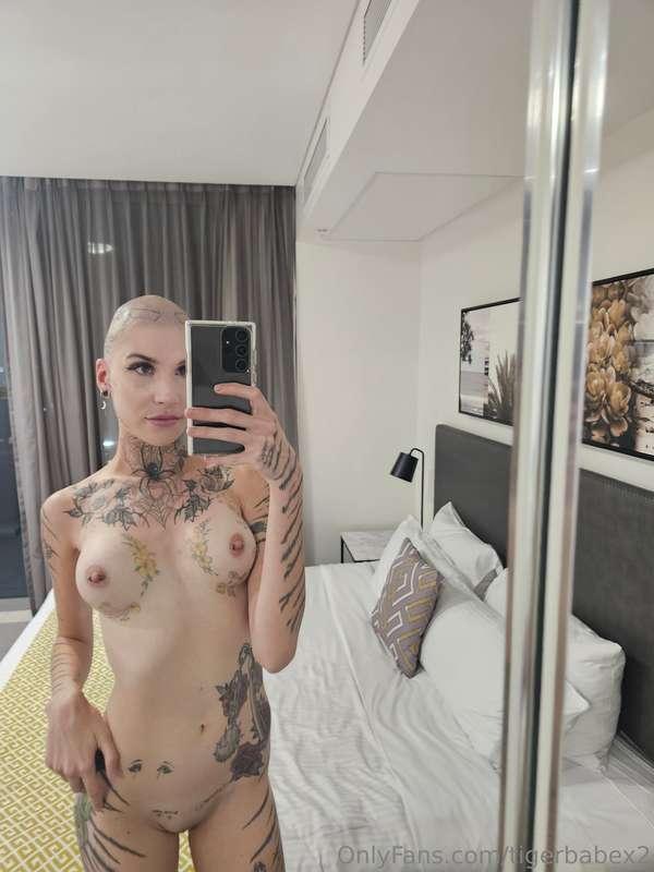Gold Coast porn tour😉