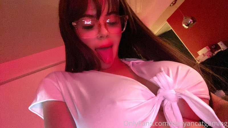 Iniciamos con la sesión COLEGIALA, se viene un video con una..