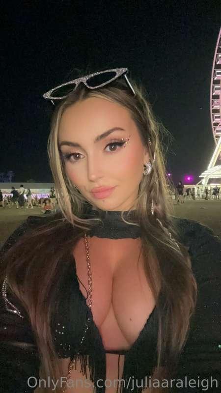 Coachella has been crazy but the content I’m about to send t..