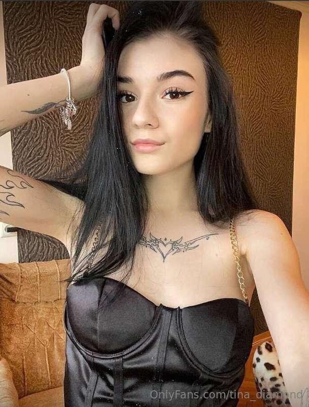 GORGEOUS QUEEN @sashawillson OPEN HER PAGE NOW😍😍😍 YOU HAVE A..