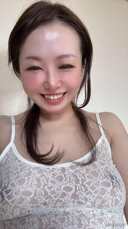 Your chat gave me a big smile… send more? 💬💋