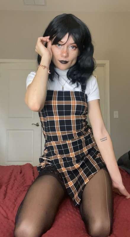 Todays outfit of the day 🧡🖤  I got a late start for the day ..
