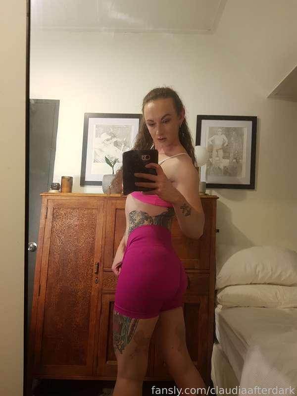 claudiaafterdark image #1