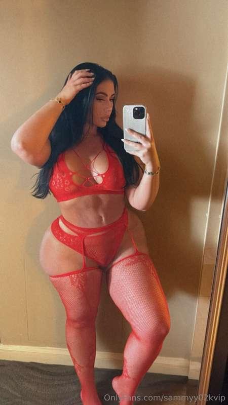 Bet you’re already hard staring at my body 😈