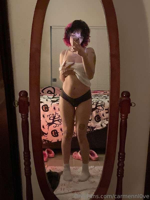 Have you ever just wanted to tear my clothes off?👀😇