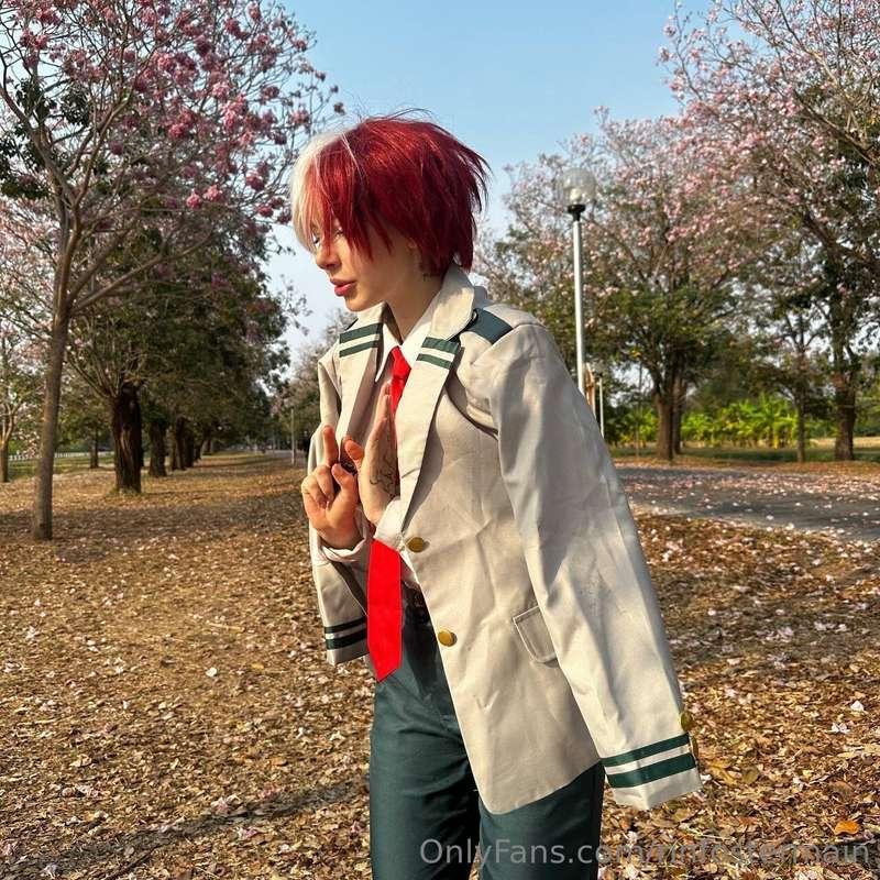 I spent so much time picking the right cosplay 😅 Honestly, I..