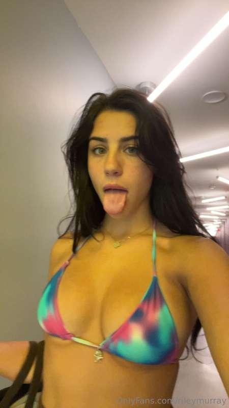 😛