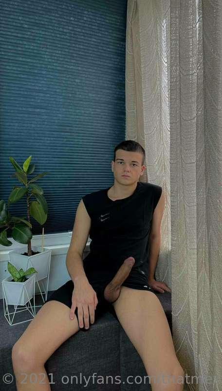 🚨XL boy @underyar his 🍆 is bigger than his age 😳🚨
❗️REGULAR ..