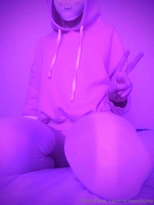 Feeling pink today! Nothing heterosexual has ever happened i..