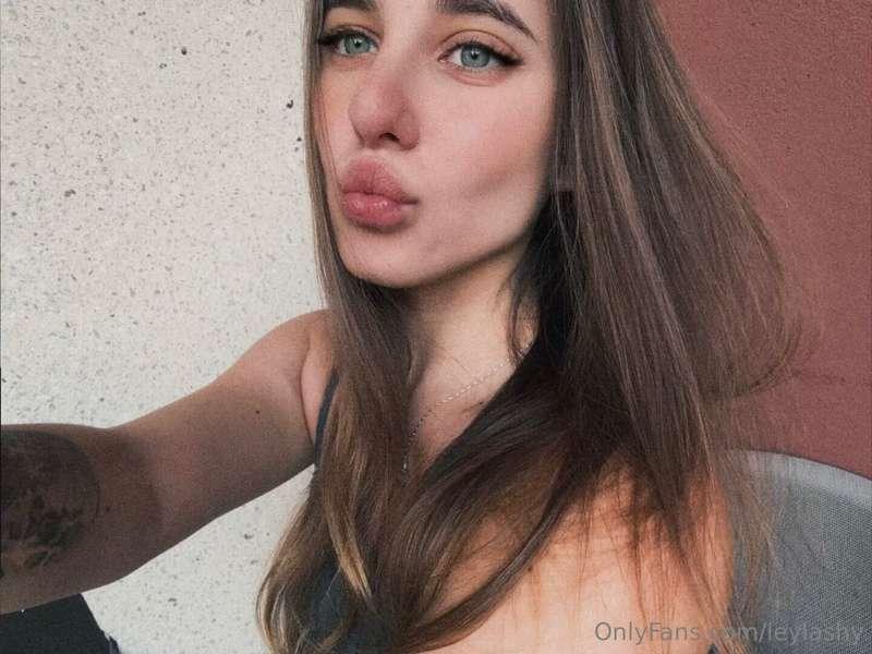 Gently or vice versa?💋Slowly or fast?💋💋With or without under..