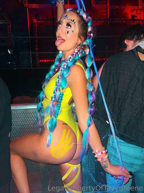 Be my rave baby 💋🌶