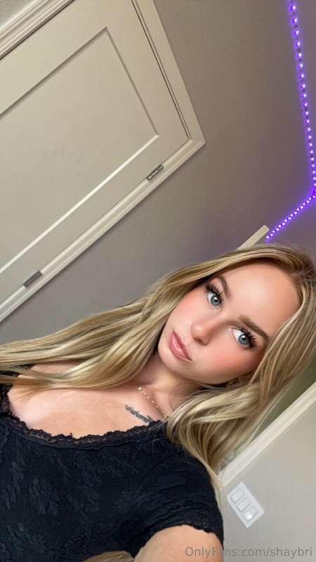 LIVE TONIGHT!!! I am going live on here at 8pm MST!! I hope ..