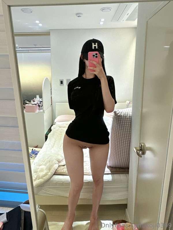 I'm having sex with a soldier while wearing a Korean soldier..