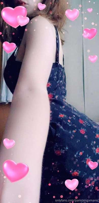 Unlock to see me fuck my dripping wet pussy with my favee to..