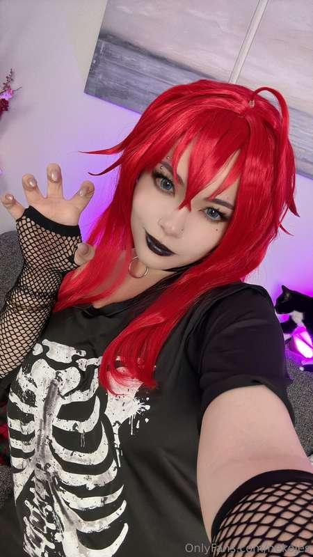 Who’s into Goth girls? What type of content do you guys wann..