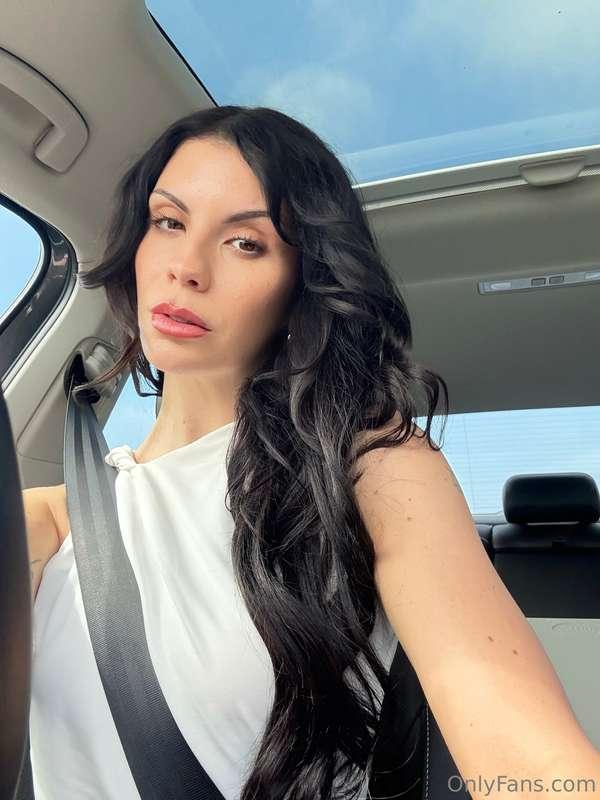 happy hump day 🤭 running errands… where am I going?? tip for..