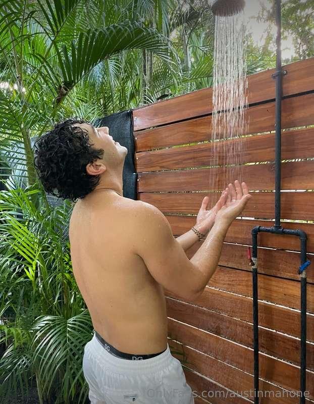 Who wants to join me here? 🤪