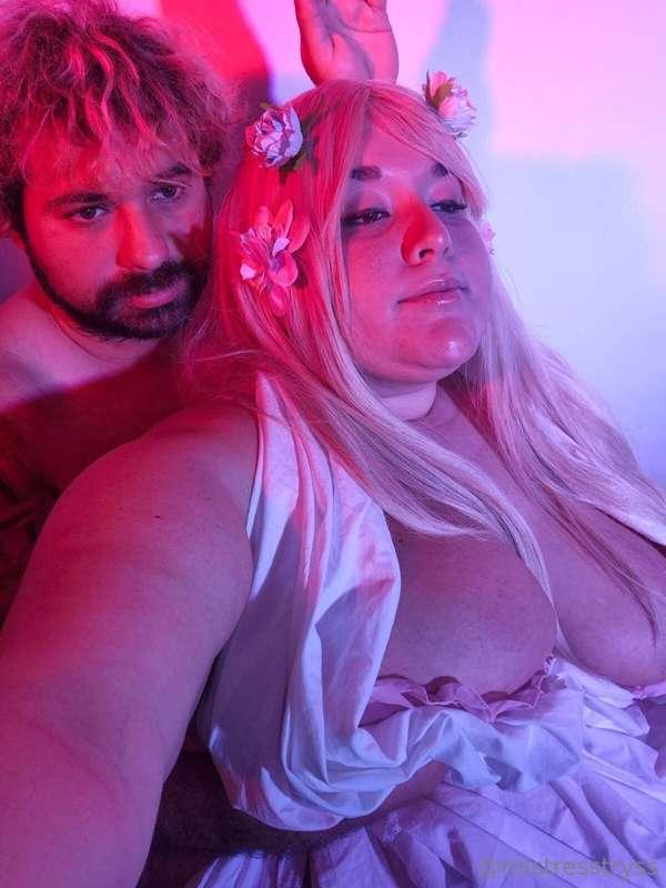 I hope you like my Aphrodite... would you also help me grab ..