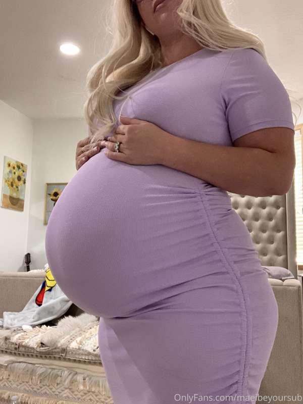 Watch me take this tight purple dress off and do naughty thi..
