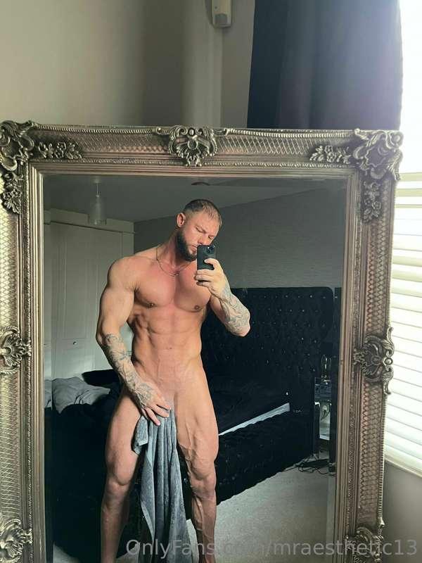 Who wants me to drop the towel? 😈