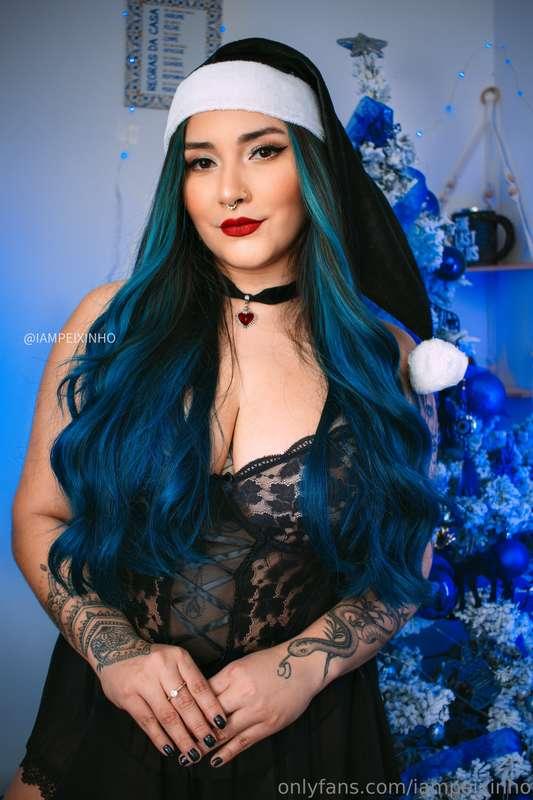 Christmas boobs 😝