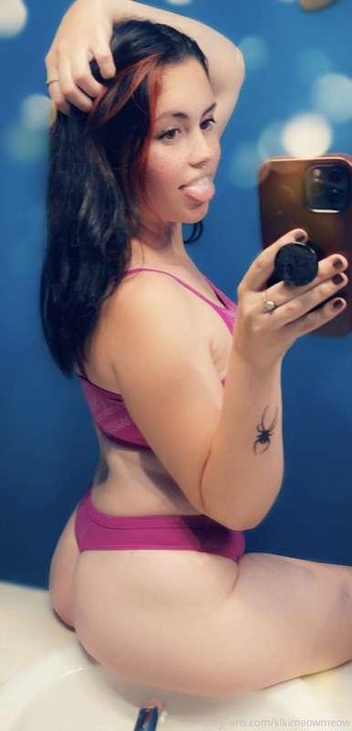 I need to be spanked! 😈💋  ✨tip this post for a surprise in y..