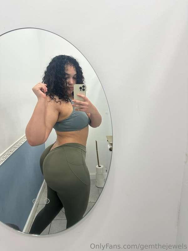 Just checking if it’s still your weakness… 🍑