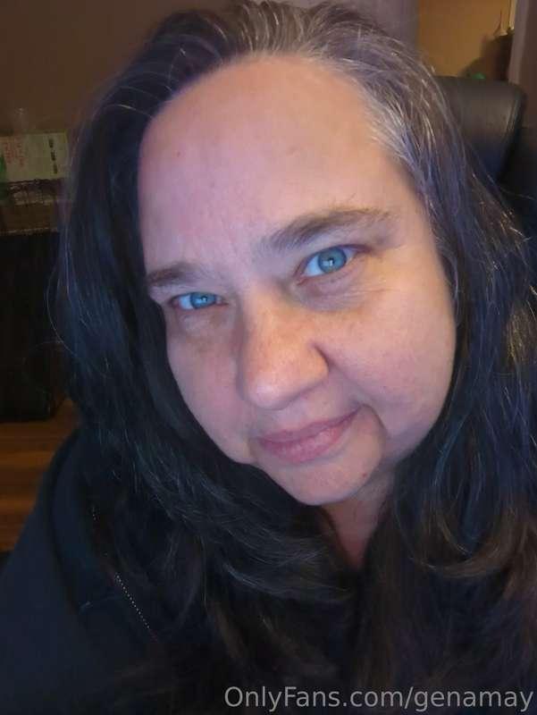 Who else is tired? I can not believe it's just Tuesday.