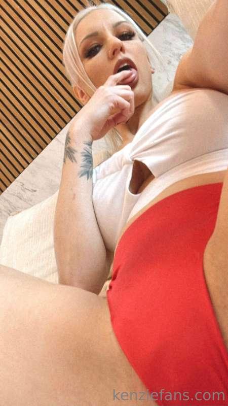 Send me a naughty tip under this post if you want me to slid..