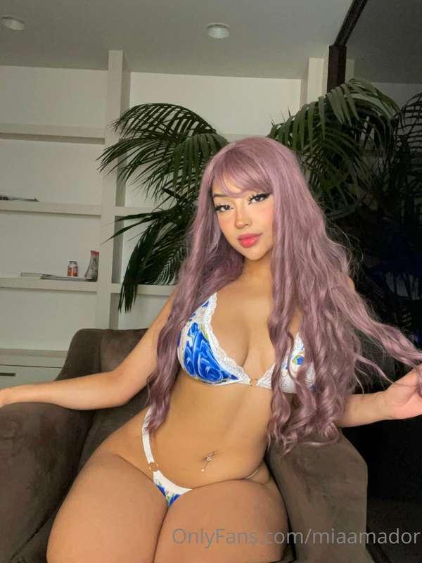 You think these colors look sexy on me boo? 🥰